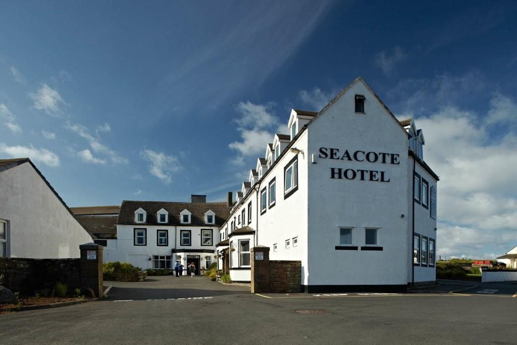 Seacote Hotel Сейнт Бийс Екстериор снимка